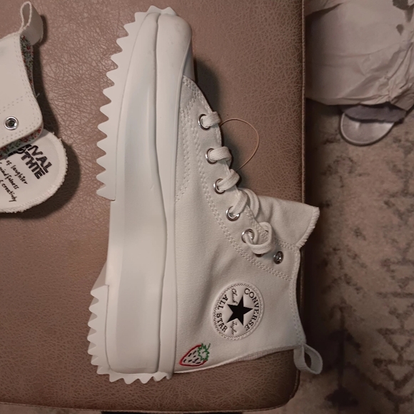 Converse White Run Star Hike Embroidered Women's Sneakers Shoes Platform A03560C - Picture 8 of 14